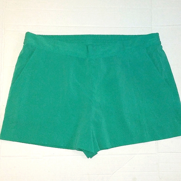 NWOT BP. Women's Plus Size Light Green Lightweight Slip On Shorts XL - Picture 8 of 13